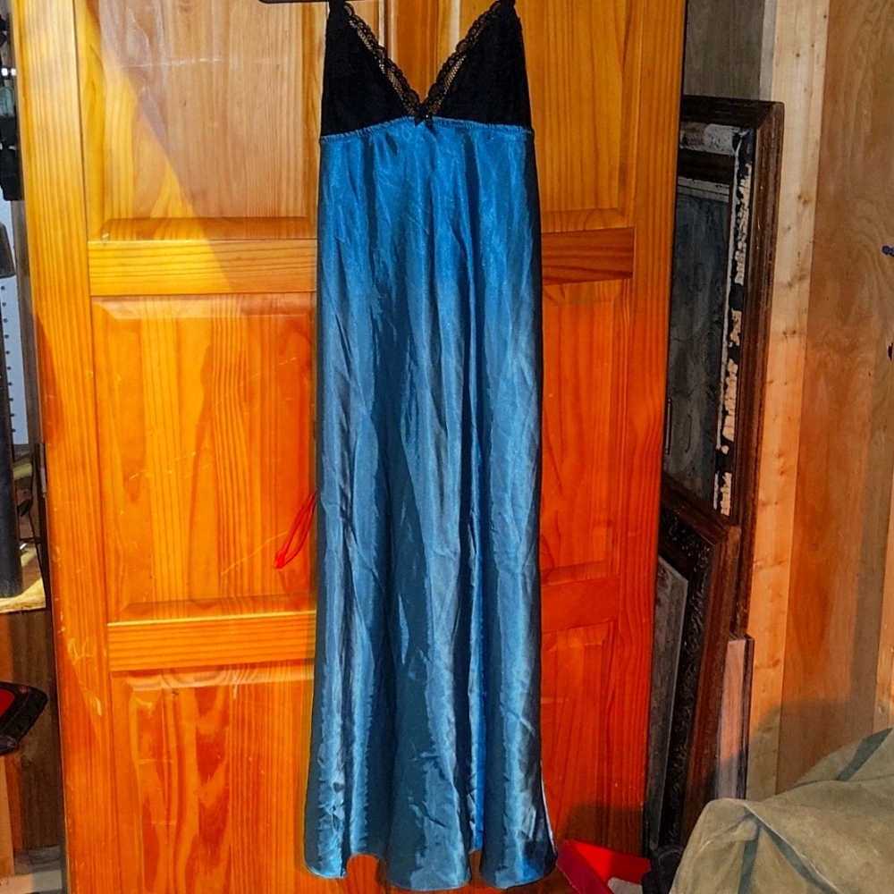 Nightgown